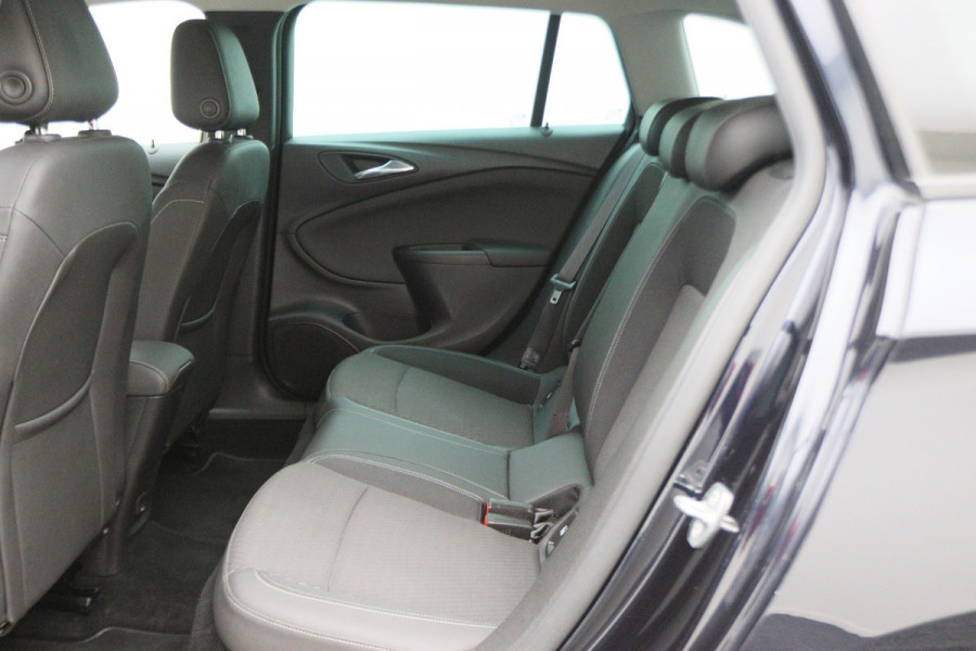 Opel Astra Sports Tourer 1.4 Innovation Climate, Camera, Cruise, LED, Apple Carplay, Rijstrooksensor, PDC, 16''