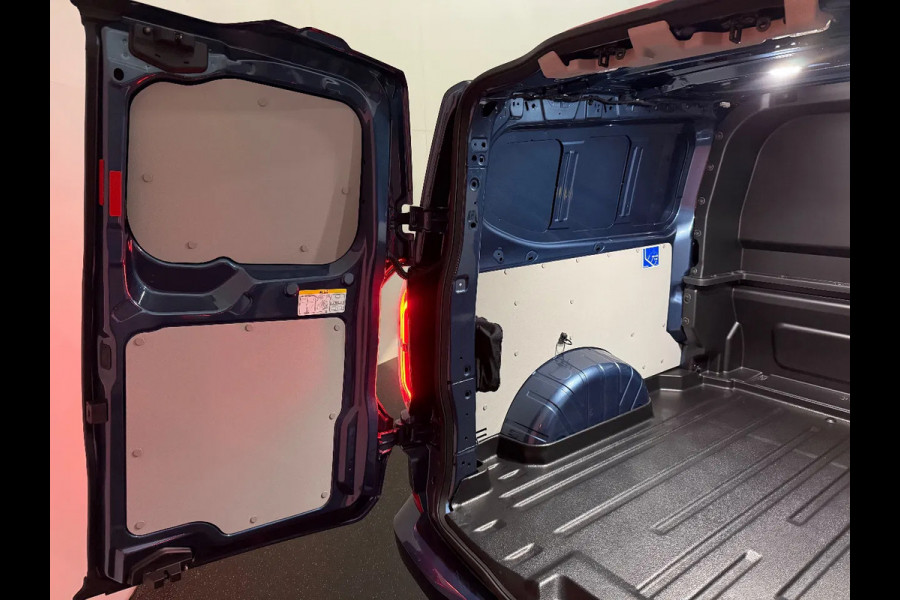 Ford E-Transit Custom 65kWh L2H1 LIMITED l DUBBEL CABINE l 100% ELEKTRISCH Ford E-Transit Custom 65kWh L2H1 LIMITED l DUBBEL CABINE l 100% ELEKTRISCH