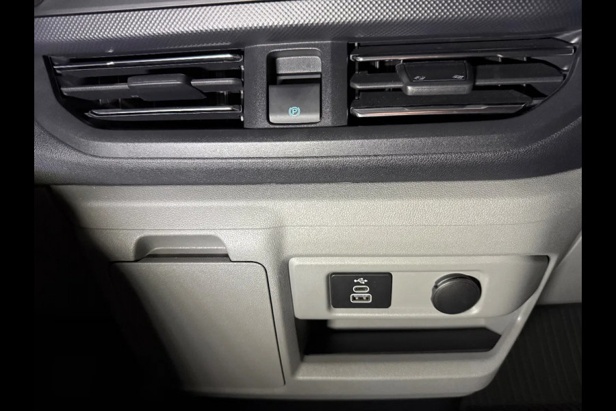 Ford E-Transit Custom 65kWh L2H1 LIMITED l DUBBEL CABINE l 100% ELEKTRISCH Ford E-Transit Custom 65kWh L2H1 LIMITED l DUBBEL CABINE l 100% ELEKTRISCH