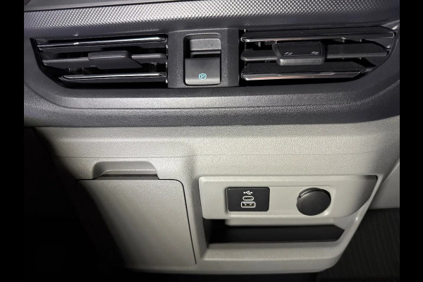 Ford E-Transit Custom 65kWh L2H1 LIMITED l DUBBEL CABINE l 100% ELEKTRISCH Ford E-Transit Custom 65kWh L2H1 LIMITED l DUBBEL CABINE l 100% ELEKTRISCH