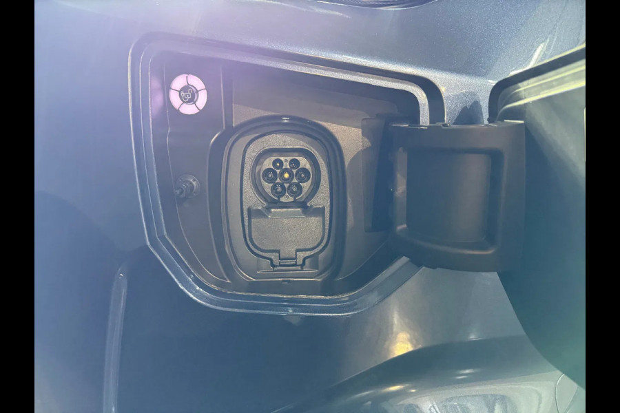 Ford E-Transit Custom 65kWh L2H1 LIMITED l DUBBEL CABINE l 100% ELEKTRISCH Ford E-Transit Custom 65kWh L2H1 LIMITED l DUBBEL CABINE l 100% ELEKTRISCH