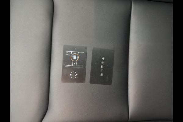 Tesla Model Y Performance AWD 75 kWh {SOH-84%} [ 3-Fase ] (INCL-BTW) Aut. *PANO | AUTO-PILOT | LUXURY-LEATHER | TOP-VIEW | NAVI-FULLMAP | MATRIX-LED | DIGI-COCKPIT | KEYLESS | CAMERA | DAB+ | HEATED-COMFORTSEATS | PRIVACY-GLASS | 21''ALU*