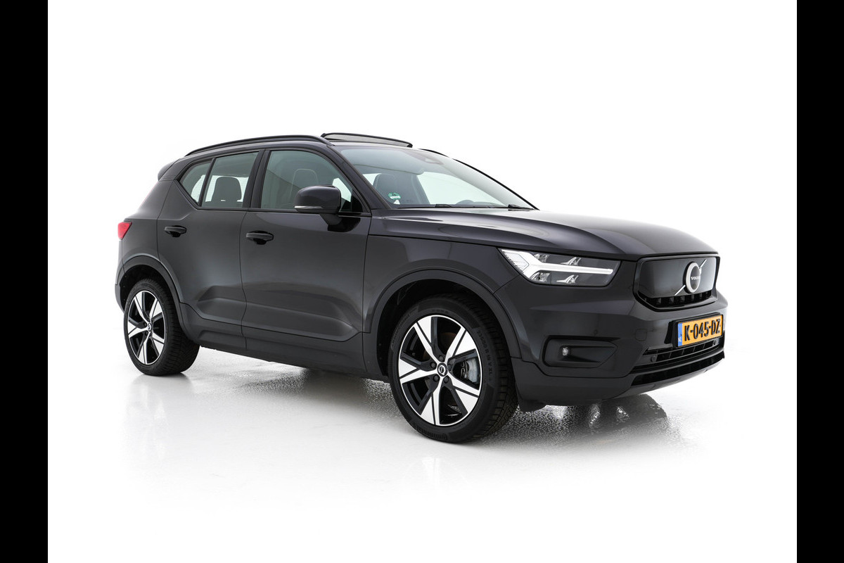 Volvo XC40 Recharge P8 AWD R-Design [ 3-Fase ] { SOH-89%} (INCL-BTW) *PANO | LEATHER-ALCANTARA | DIGI-COCKPIT | FULL-LED | PREMIUM-AUDIO | CARPLAY | KEYLESS | NAVI-FULLMAP | ECC | PDC | HEATED-SPORTSEATS | BLIS | PRIVACY-GLASS | 19''ALU*