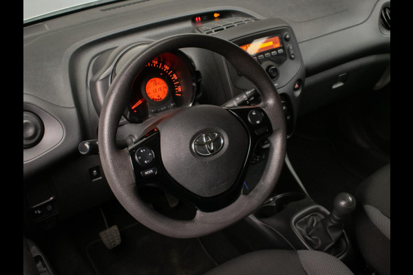 Toyota Aygo 1.0 VVT-i x-fun Sport (AIRCO,BLUETOOTH,CRUISE,LED,SPORTSTOELEN,NIEUWE APK,NETTE STAAT)