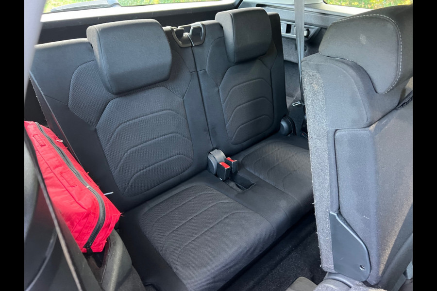 Škoda Kodiaq 1.4 TSI ACT | 7-Persoons + Automaat + Cruise + Navi Nu € 18.975,-!!! Škoda Kodiaq 1.4 TSI ACT | 7-Persoons + Automaat + Cruise + Navi Nu € 18.975,-!!!