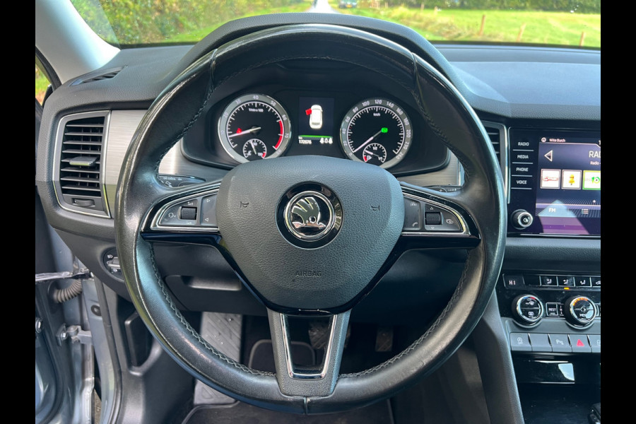Škoda Kodiaq 1.4 TSI ACT | 7-Persoons + Automaat + Cruise + Navi Nu € 18.975,-!!! Škoda Kodiaq 1.4 TSI ACT | 7-Persoons + Automaat + Cruise + Navi Nu € 18.975,-!!!