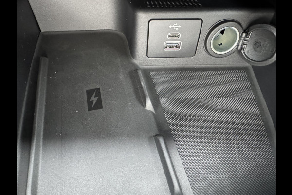 Ford Kuga 2.5 PHEV ST-Line X | 243pk | Driver Assistance Pack | Black Package | Winterpack | Adaptieve Matrix LED koplampen met Coast to Coast | Wegklapbare Trekhaak | AGR Stoelen Ford Kuga 2.5 PHEV ST-Line X | 243pk | Driver Assistance Pack | Black Package | Winterpack | Adaptieve Matrix LED koplampen met Coast to Coast | Wegklapbare Trekhaak | AGR Stoelen