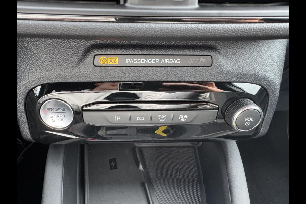 Ford Kuga 2.5 PHEV ST-Line X | 243pk | Driver Assistance Pack | Black Package | Winterpack | Adaptieve Matrix LED koplampen met Coast to Coast | Wegklapbare Trekhaak | AGR Stoelen Ford Kuga 2.5 PHEV ST-Line X | 243pk | Driver Assistance Pack | Black Package | Winterpack | Adaptieve Matrix LED koplampen met Coast to Coast | Wegklapbare Trekhaak | AGR Stoelen