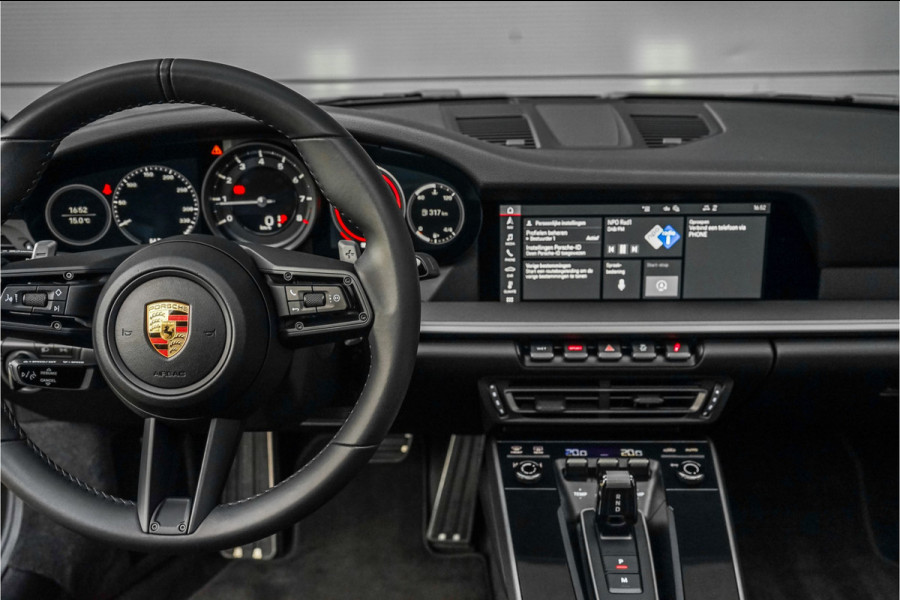 Porsche 911 3.0 Carrera S Pano Bose Sportuitlaat Aventurin Gruen Porsche 911 3.0 Carrera S Pano Bose Sportuitlaat Aventurin Gruen