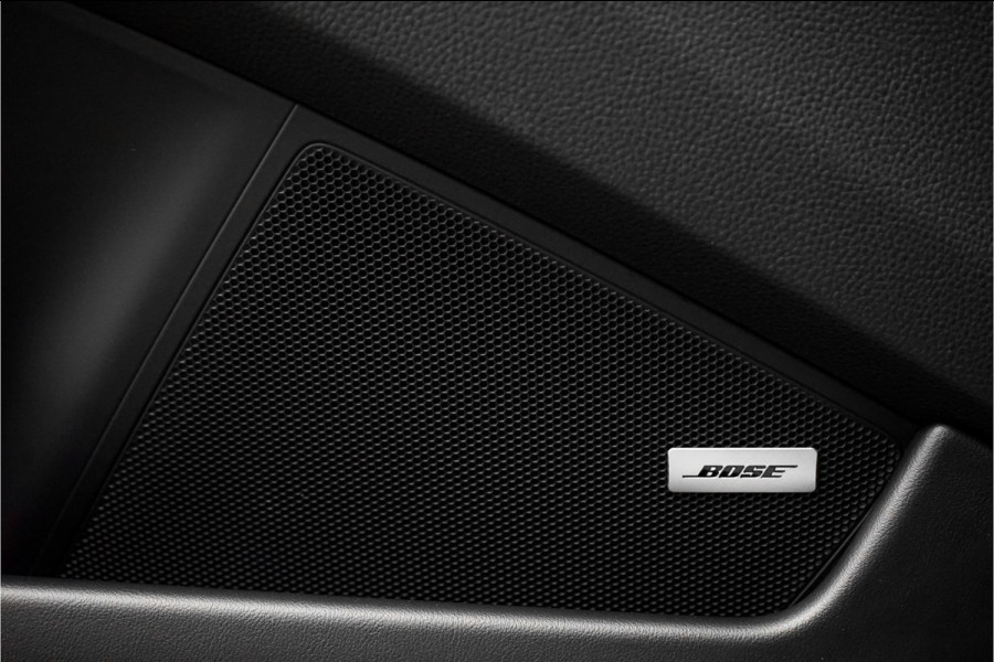 Porsche 911 3.0 Carrera S Pano Bose Sportuitlaat Aventurin Gruen Porsche 911 3.0 Carrera S Pano Bose Sportuitlaat Aventurin Gruen