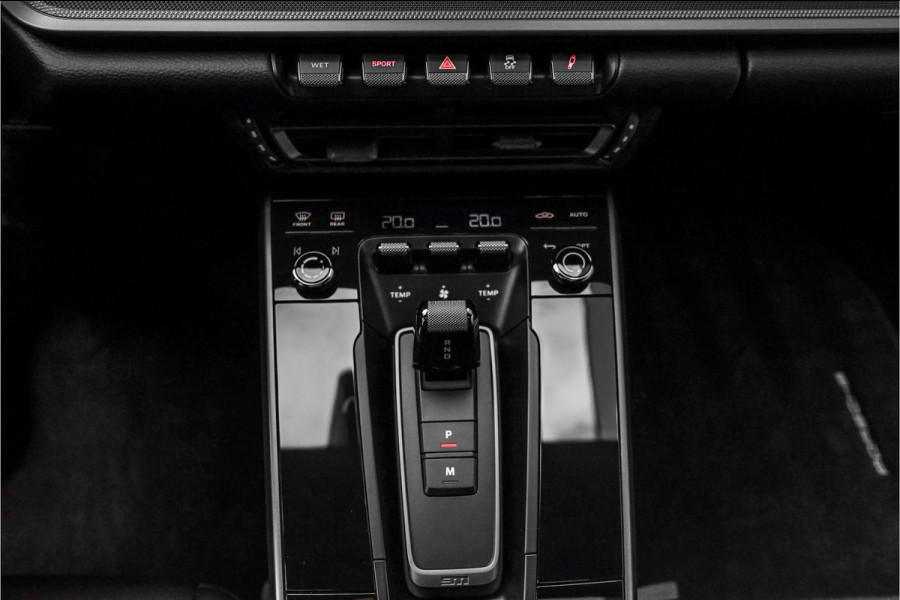 Porsche 911 3.0 Carrera S Pano Bose Sportuitlaat Aventurin Gruen Porsche 911 3.0 Carrera S Pano Bose Sportuitlaat Aventurin Gruen