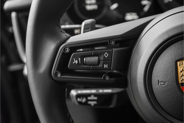 Porsche 911 3.0 Carrera S Pano Bose Sportuitlaat Aventurin Gruen Porsche 911 3.0 Carrera S Pano Bose Sportuitlaat Aventurin Gruen