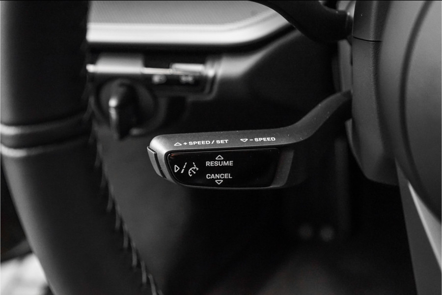 Porsche 911 3.0 Carrera S Pano Bose Sportuitlaat Aventurin Gruen Porsche 911 3.0 Carrera S Pano Bose Sportuitlaat Aventurin Gruen