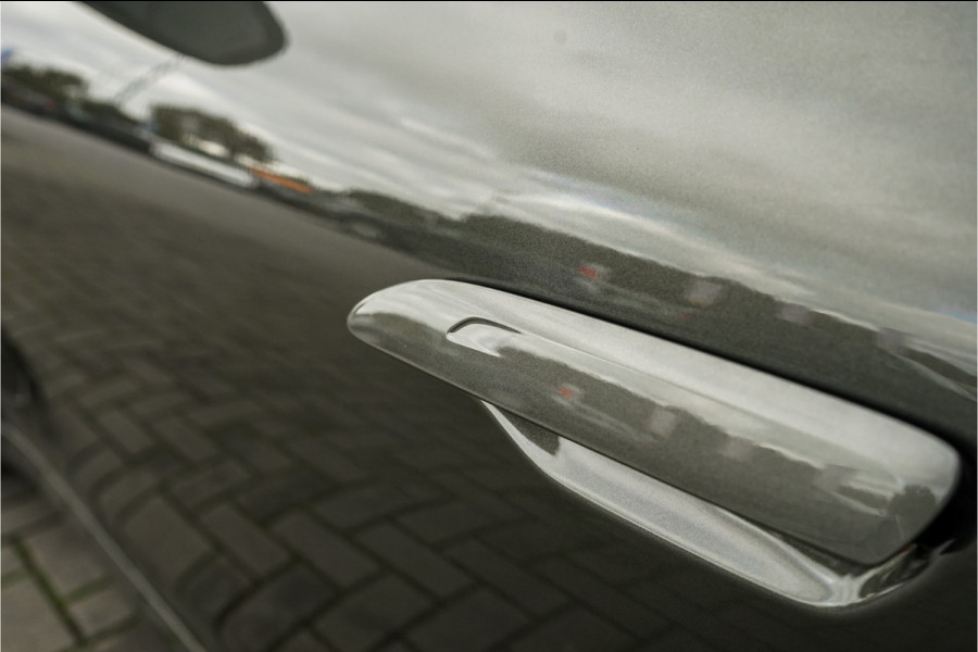 Porsche 911 3.0 Carrera S Pano Bose Sportuitlaat Aventurin Gruen Porsche 911 3.0 Carrera S Pano Bose Sportuitlaat Aventurin Gruen