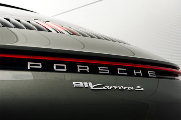 Porsche 911 3.0 Carrera S Pano Bose Sportuitlaat Aventurin Gruen Porsche 911 3.0 Carrera S Pano Bose Sportuitlaat Aventurin Gruen