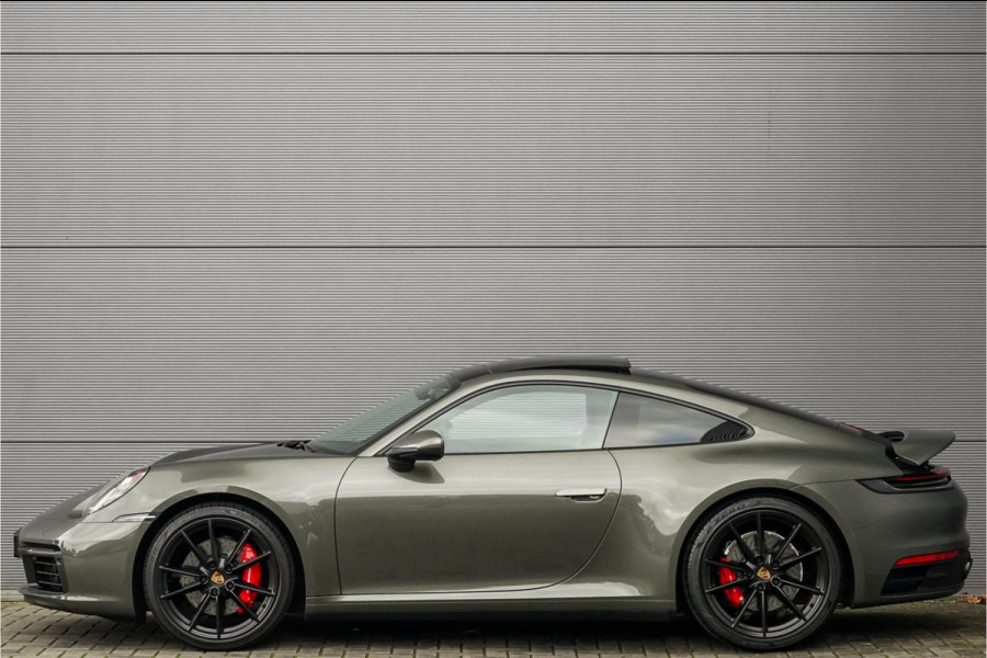 Porsche 911 3.0 Carrera S Pano Bose Sportuitlaat Aventurin Gruen Porsche 911 3.0 Carrera S Pano Bose Sportuitlaat Aventurin Gruen