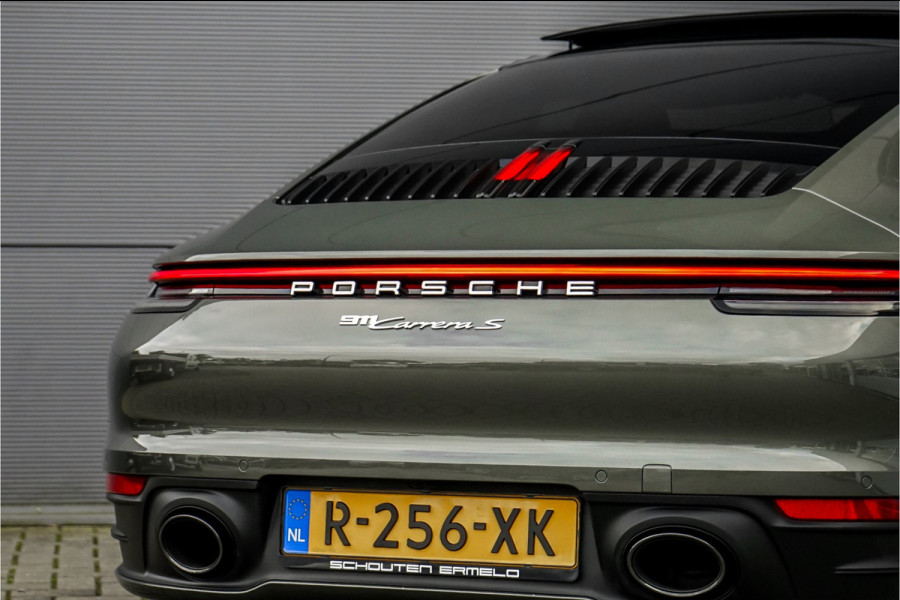 Porsche 911 3.0 Carrera S Pano Bose Sportuitlaat Aventurin Gruen Porsche 911 3.0 Carrera S Pano Bose Sportuitlaat Aventurin Gruen