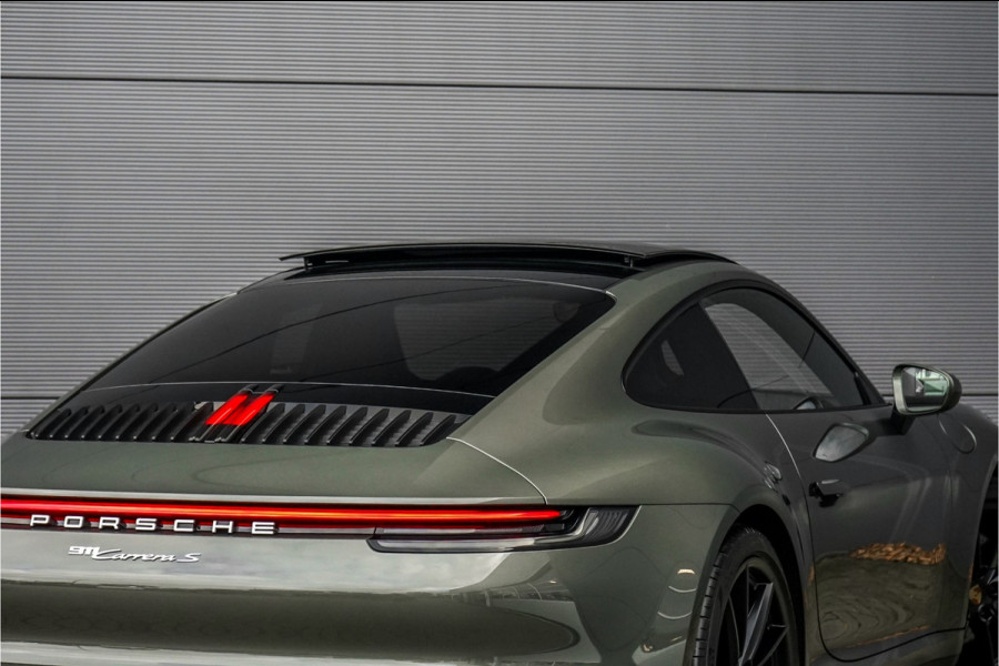 Porsche 911 3.0 Carrera S Pano Bose Sportuitlaat Aventurin Gruen Porsche 911 3.0 Carrera S Pano Bose Sportuitlaat Aventurin Gruen