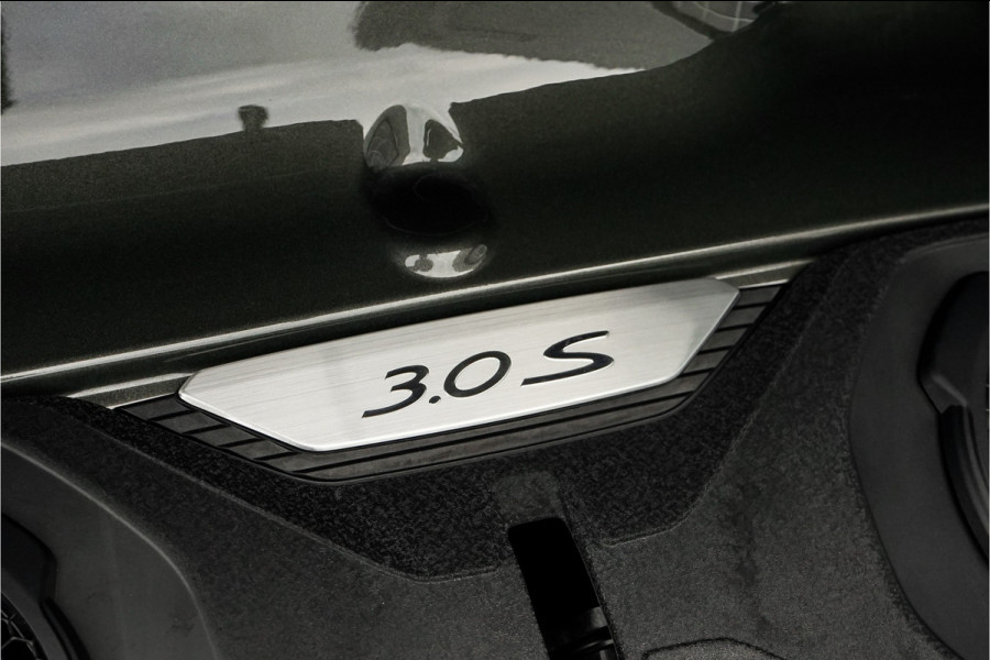 Porsche 911 3.0 Carrera S Pano Bose Sportuitlaat Aventurin Gruen Porsche 911 3.0 Carrera S Pano Bose Sportuitlaat Aventurin Gruen