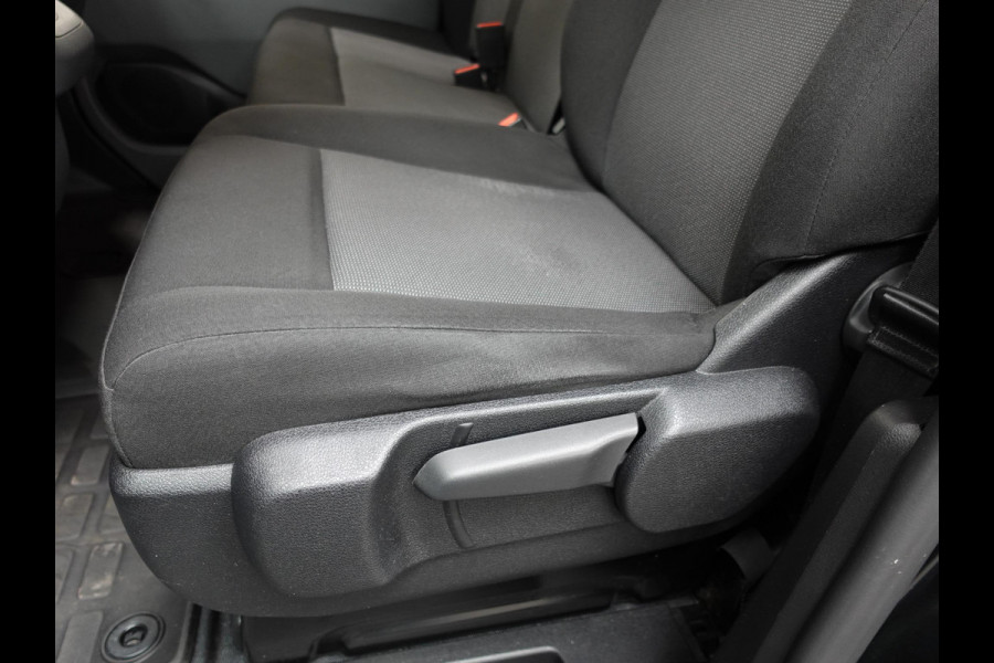 Opel Vivaro 2.0 CDTI L3H1 Edition Automaat Airco ECC Navigatie Cruise Control PDC+Camera Trekhaak
