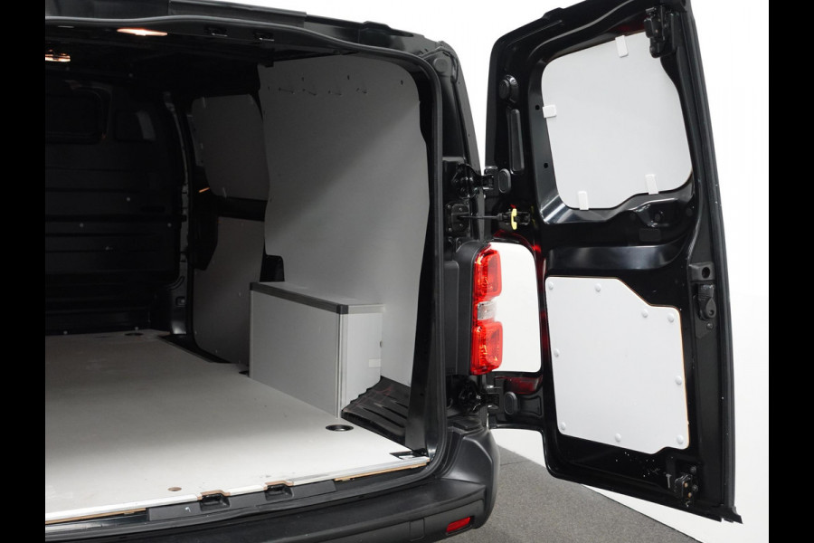 Opel Vivaro 2.0 CDTI L3H1 Edition Automaat Airco ECC Navigatie Cruise Control PDC+Camera Trekhaak