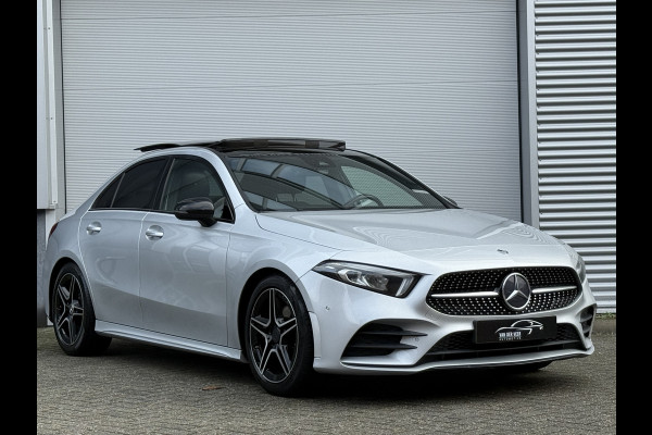 Mercedes-Benz A-Klasse 200 Launch Edition Premium | AMG Line | Panoramadak | LED Performance