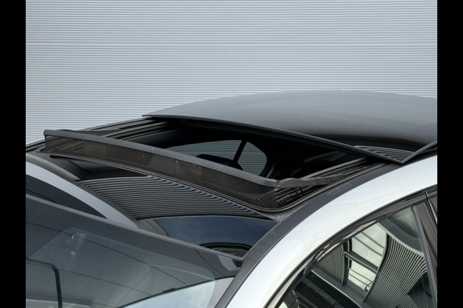 Mercedes-Benz A-Klasse 200 Launch Edition Premium | AMG Line | Panoramadak | LED Performance