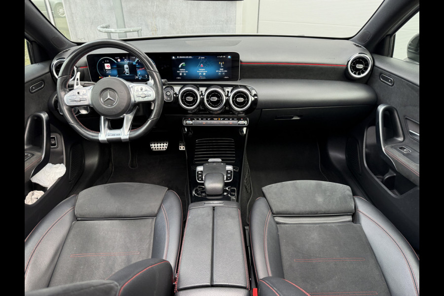 Mercedes-Benz A-Klasse 200 Launch Edition Premium | AMG Line | Panoramadak | LED Performance