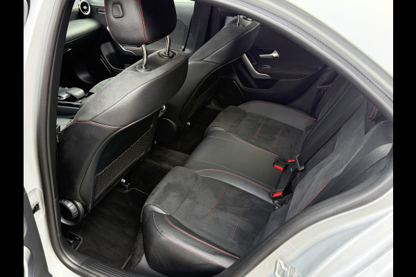 Mercedes-Benz A-Klasse 200 Launch Edition Premium | AMG Line | Panoramadak | LED Performance