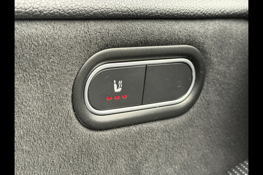 Mercedes-Benz A-Klasse 200 Launch Edition Premium | AMG Line | Panoramadak | LED Performance