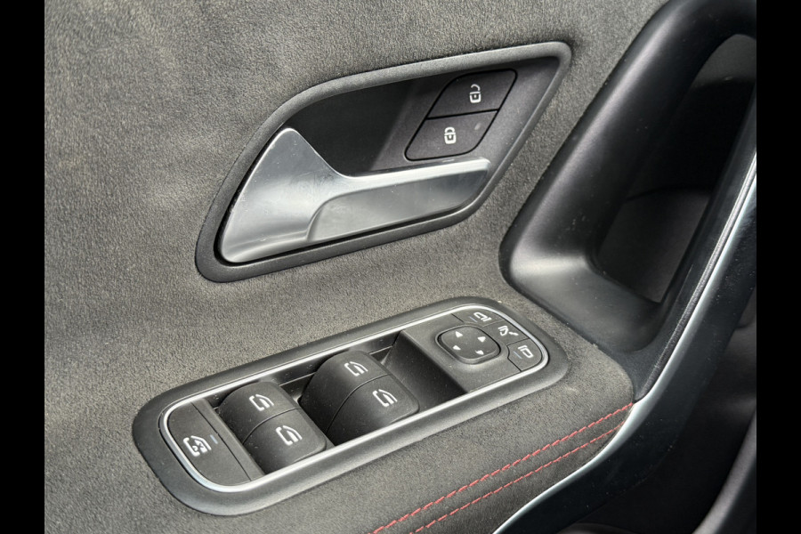 Mercedes-Benz A-Klasse 200 Launch Edition Premium | AMG Line | Panoramadak | LED Performance