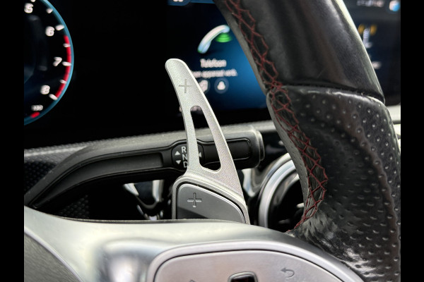 Mercedes-Benz A-Klasse 200 Launch Edition Premium | AMG Line | Panoramadak | LED Performance