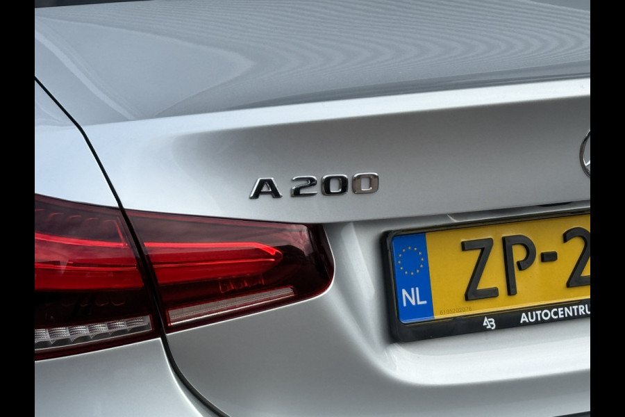 Mercedes-Benz A-Klasse 200 Launch Edition Premium | AMG Line | Panoramadak | LED Performance