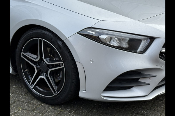Mercedes-Benz A-Klasse 200 Launch Edition Premium | AMG Line | Panoramadak | LED Performance