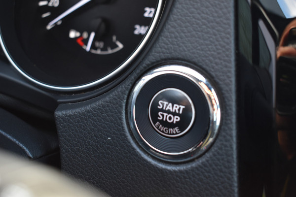 Nissan QASHQAI 1.3 DIG-T Acenta Automaat Pano Camera Nissan QASHQAI 1.3 DIG-T Acenta Automaat Pano Camera