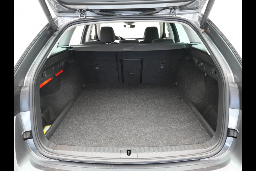 Škoda Octavia Combi 1.4 TSI iV 204pk PHEV Business Edition Navigatie Wegkl.trekhaal Pdc Virtual Cockpit Carplay 321