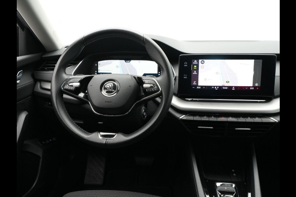 Škoda Octavia Combi 1.4 TSI iV 204pk PHEV Business Edition Navigatie Wegkl.trekhaal Pdc Virtual Cockpit Carplay 321