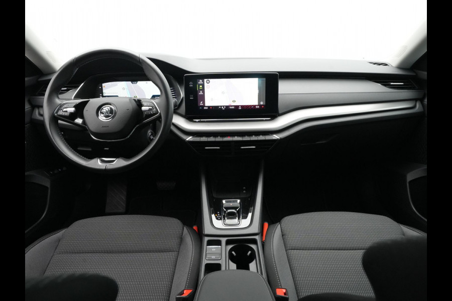 Škoda Octavia Combi 1.4 TSI iV 204pk PHEV Business Edition Navigatie Wegkl.trekhaal Pdc Virtual Cockpit Carplay 321
