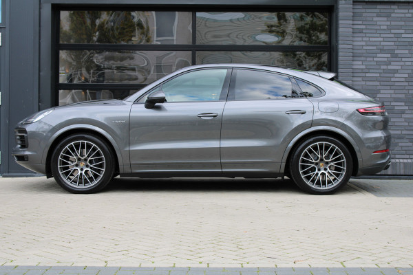 Porsche Cayenne Coupé 3.0 E-Hybrid | NAP | MEMORY | 360 | PANO | SPORTSTOELEN | LUCHTVERING | SPORT CHRONO | Porsche Cayenne Coupé 3.0 E-Hybrid | NAP | MEMORY | 360 | PANO | SPORTSTOELEN | LUCHTVERING | SPORT CHRONO |