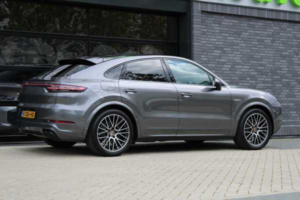 Porsche Cayenne Coupé 3.0 E-Hybrid | NAP | MEMORY | 360 | PANO | SPORTSTOELEN | LUCHTVERING | SPORT CHRONO | Porsche Cayenne Coupé 3.0 E-Hybrid | NAP | MEMORY | 360 | PANO | SPORTSTOELEN | LUCHTVERING | SPORT CHRONO |