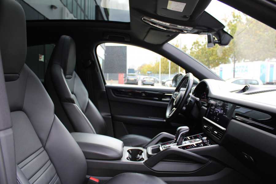 Porsche Cayenne Coupé 3.0 E-Hybrid | NAP | MEMORY | 360 | PANO | SPORTSTOELEN | LUCHTVERING | SPORT CHRONO | Porsche Cayenne Coupé 3.0 E-Hybrid | NAP | MEMORY | 360 | PANO | SPORTSTOELEN | LUCHTVERING | SPORT CHRONO |