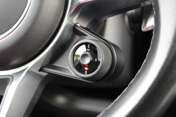 Porsche Cayenne Coupé 3.0 E-Hybrid | NAP | MEMORY | 360 | PANO | SPORTSTOELEN | LUCHTVERING | SPORT CHRONO | Porsche Cayenne Coupé 3.0 E-Hybrid | NAP | MEMORY | 360 | PANO | SPORTSTOELEN | LUCHTVERING | SPORT CHRONO |