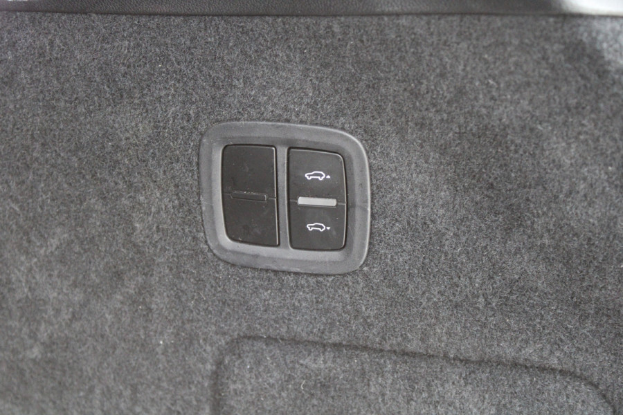 Porsche Cayenne Coupé 3.0 E-Hybrid | NAP | MEMORY | 360 | PANO | SPORTSTOELEN | LUCHTVERING | SPORT CHRONO | Porsche Cayenne Coupé 3.0 E-Hybrid | NAP | MEMORY | 360 | PANO | SPORTSTOELEN | LUCHTVERING | SPORT CHRONO |