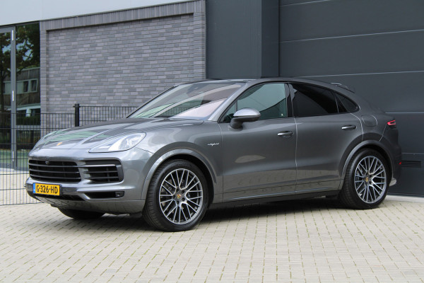 Porsche Cayenne Coupé 3.0 E-Hybrid | NAP | MEMORY | 360 | PANO | SPORTSTOELEN | LUCHTVERING | SPORT CHRONO | Porsche Cayenne Coupé 3.0 E-Hybrid | NAP | MEMORY | 360 | PANO | SPORTSTOELEN | LUCHTVERING | SPORT CHRONO |
