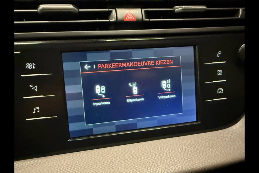 Citroën Grand C4 Spacetourer 1.2 PureTech Business 7PERSOONS NAVI/DAB/CARPLAY/CAM/ECC/PDC/CRUISE