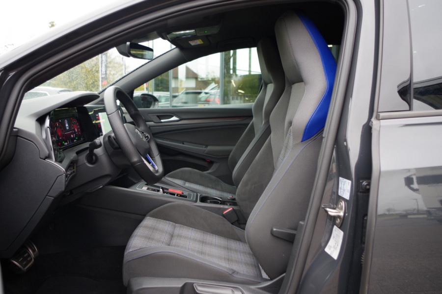 Volkswagen Golf 1.4 eHybrid GTE 245 PK PHEV, Adap. Cruise Control, LED, Camera, Stoelverwarming Volkswagen Golf 1.4 eHybrid GTE 245 PK PHEV, Adap. Cruise Control, LED, Camera, Stoelverwarming