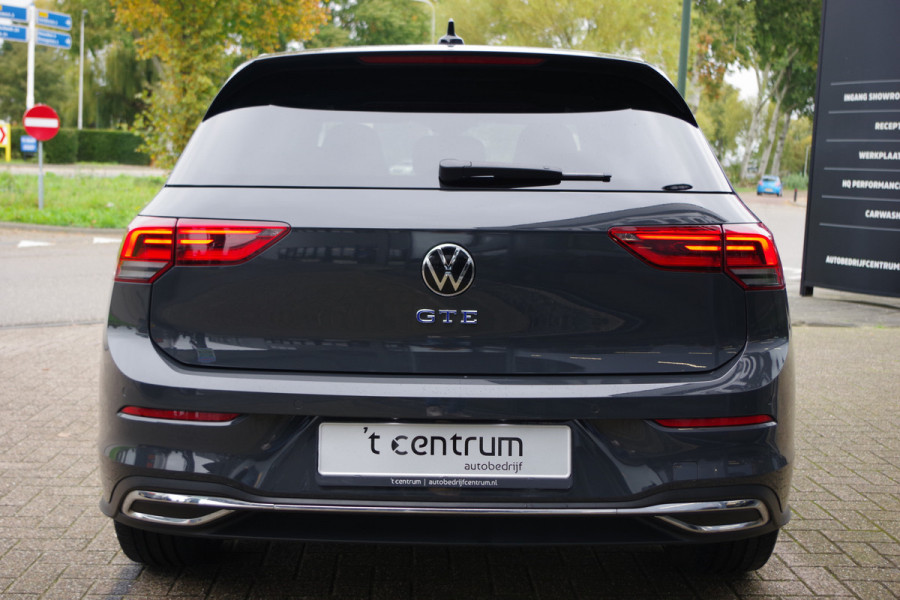 Volkswagen Golf 1.4 eHybrid GTE 245 PK PHEV, Adap. Cruise Control, LED, Camera, Stoelverwarming Volkswagen Golf 1.4 eHybrid GTE 245 PK PHEV, Adap. Cruise Control, LED, Camera, Stoelverwarming
