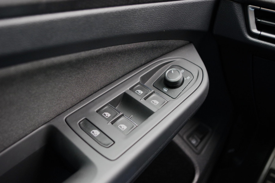 Volkswagen Golf 1.4 eHybrid GTE 245 PK PHEV, Adap. Cruise Control, LED, Camera, Stoelverwarming Volkswagen Golf 1.4 eHybrid GTE 245 PK PHEV, Adap. Cruise Control, LED, Camera, Stoelverwarming