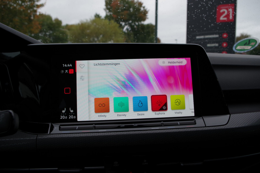 Volkswagen Golf 1.4 eHybrid GTE 245 PK PHEV, Adap. Cruise Control, LED, Camera, Stoelverwarming Volkswagen Golf 1.4 eHybrid GTE 245 PK PHEV, Adap. Cruise Control, LED, Camera, Stoelverwarming