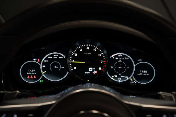 Porsche Cayenne 3.0 E-Hybrid *Sport-Chrono / PASM / Panorama / BOSE / Soft-Close / Surround-view*